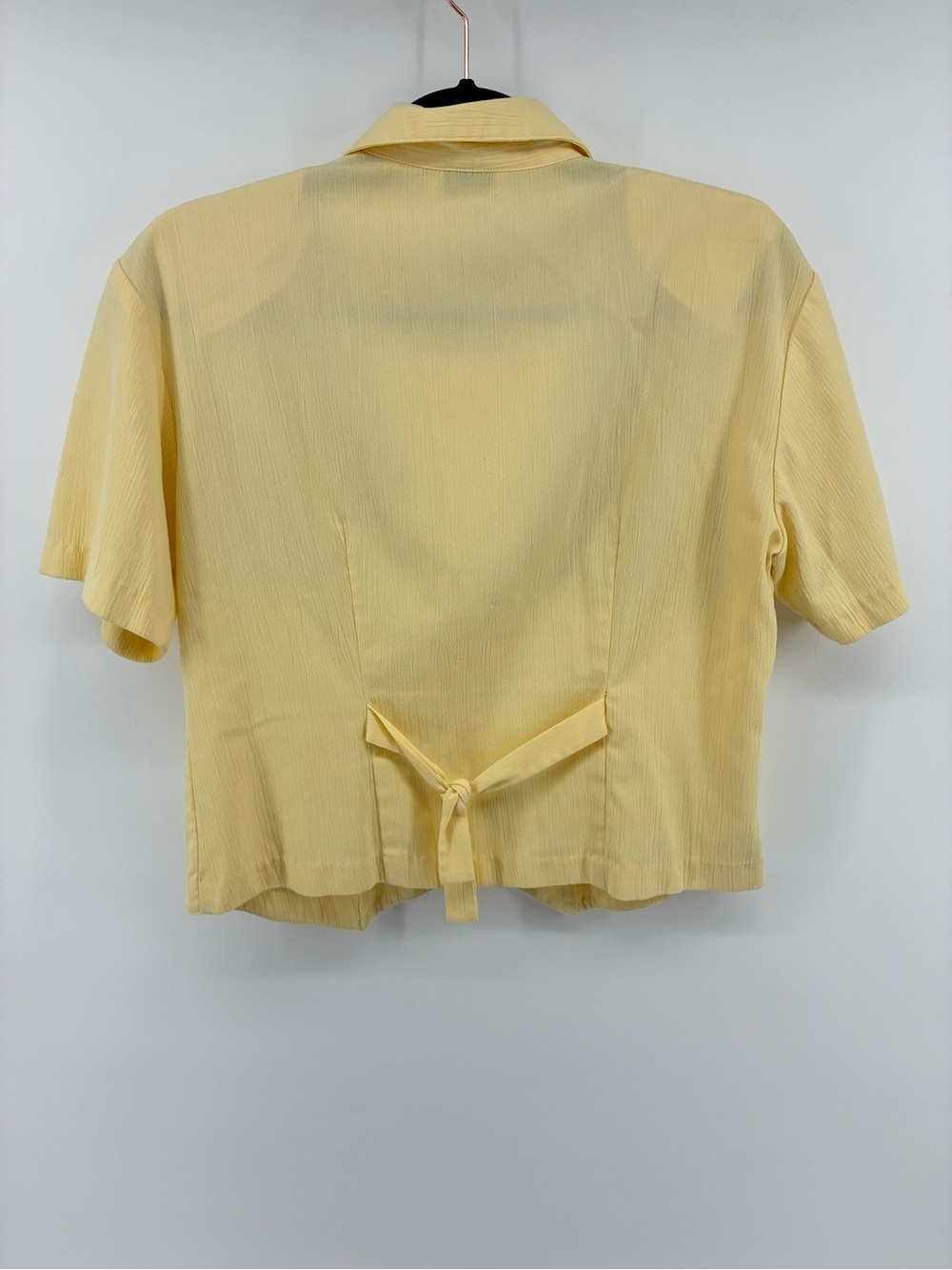 Vintage Yellow Embroidered Short-Sleeve Button-Down Shirt - Picture 7 of 9